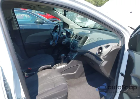 2013 Chevrolet Sonic Lt Auto z USA, uszkodzony, nr VIN 1G1JC5SH2D4241528